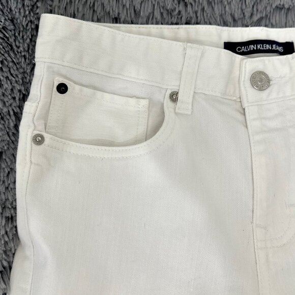 Calvin Klein Jeans Boys White Denim Jeans - Picture 3 of 12